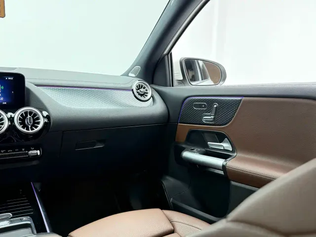 Mercedes-Benz EQA — Фото автомобиля 13