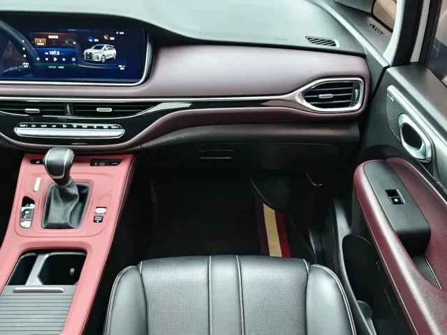 GAC Trumpchi M6 — Фото автомобиля 9