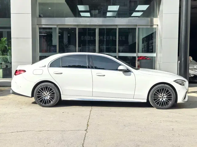 Mercedes-Benz C-Class — Фото автомобиля 4
