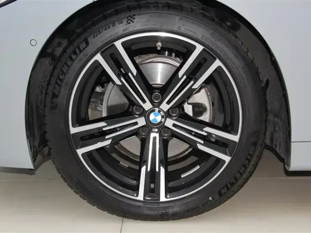 BMW 4 Series — Фото автомобиля 12