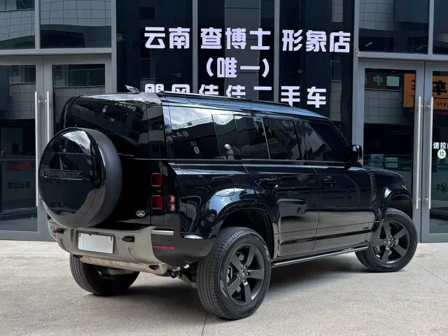 Land Rover Defender — Фото автомобиля 6
