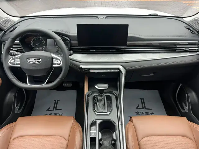 Geely Vision X6 — Фото автомобиля 9
