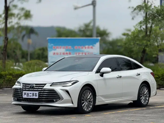 Фотография автомобиля — Toyota Avalon
