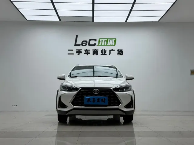 Toyota YARiS L Zhi Xuan — Фото автомобиля 2