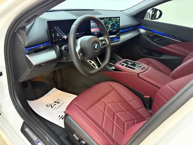 BMW 5 Series — Фото автомобиля 15