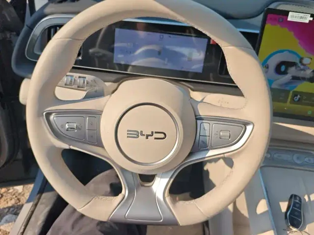 BYD Seal 05 DM-i — Фото автомобиля 15