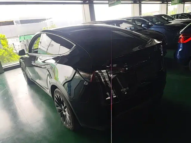 Tesla Model Y — Фото автомобиля 4