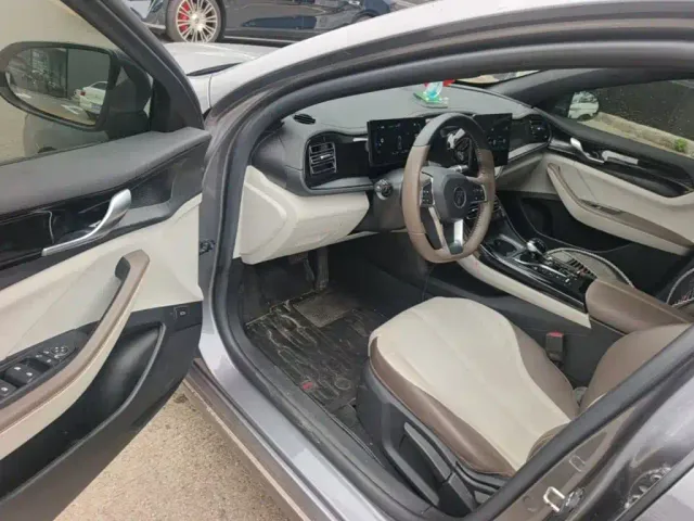 BYD Qin PLUS — Фото автомобиля 15