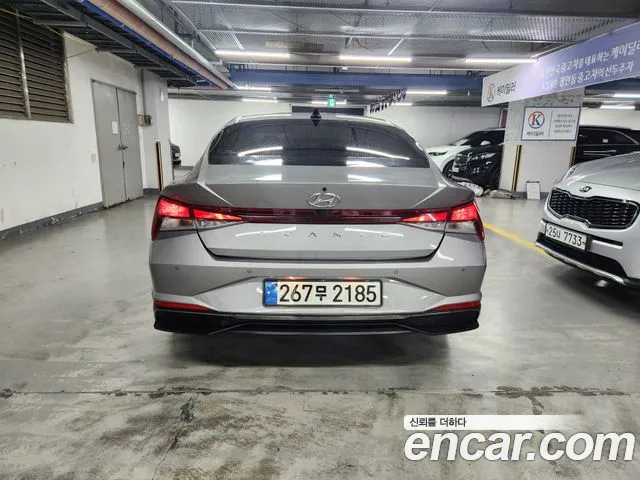 Hyundai Avante CN7 — Фото автомобиля 4