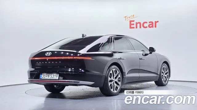 Hyundai Grandeur — Фото автомобиля 2