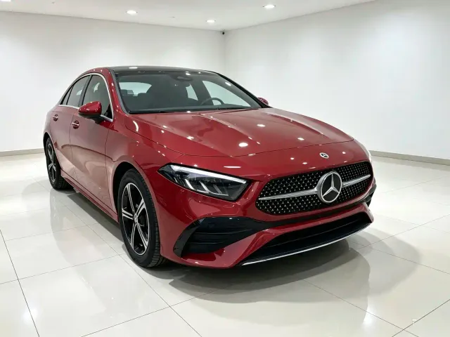 Mercedes-Benz A-Class — Фото автомобиля 3