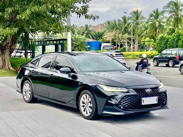 Toyota Avalon — Фото автомобиля 3