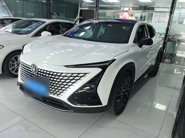 Фотография автомобиля — Changan UNI-T