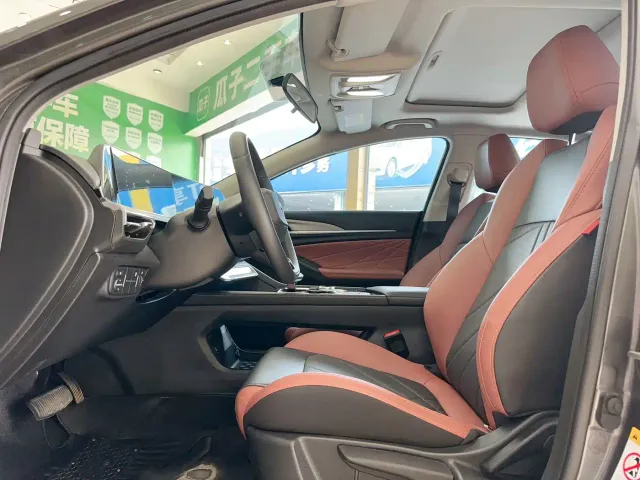 Changan Eado — Фото автомобиля 7