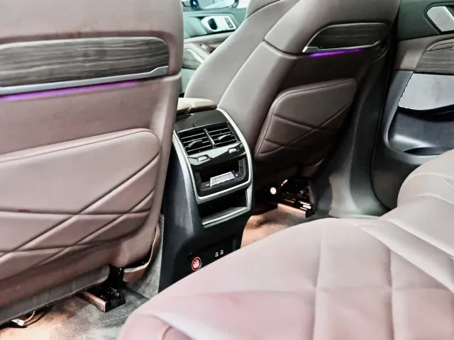 BMW X5 — Фото автомобиля 14