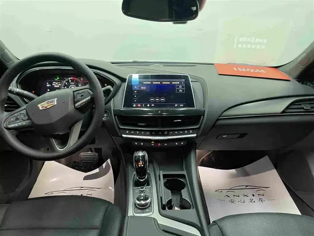 Cadillac CT5 — Фото автомобиля 16