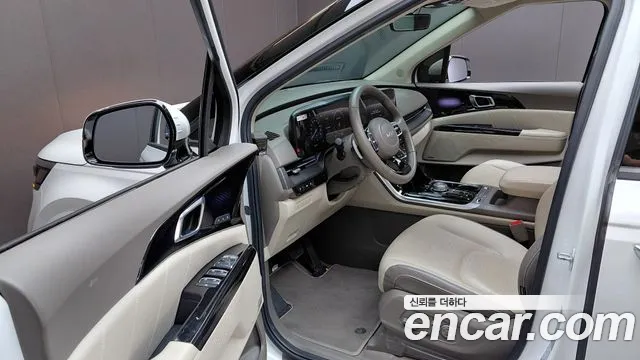 Kia Carnival Generation 4 — Фото автомобиля 15