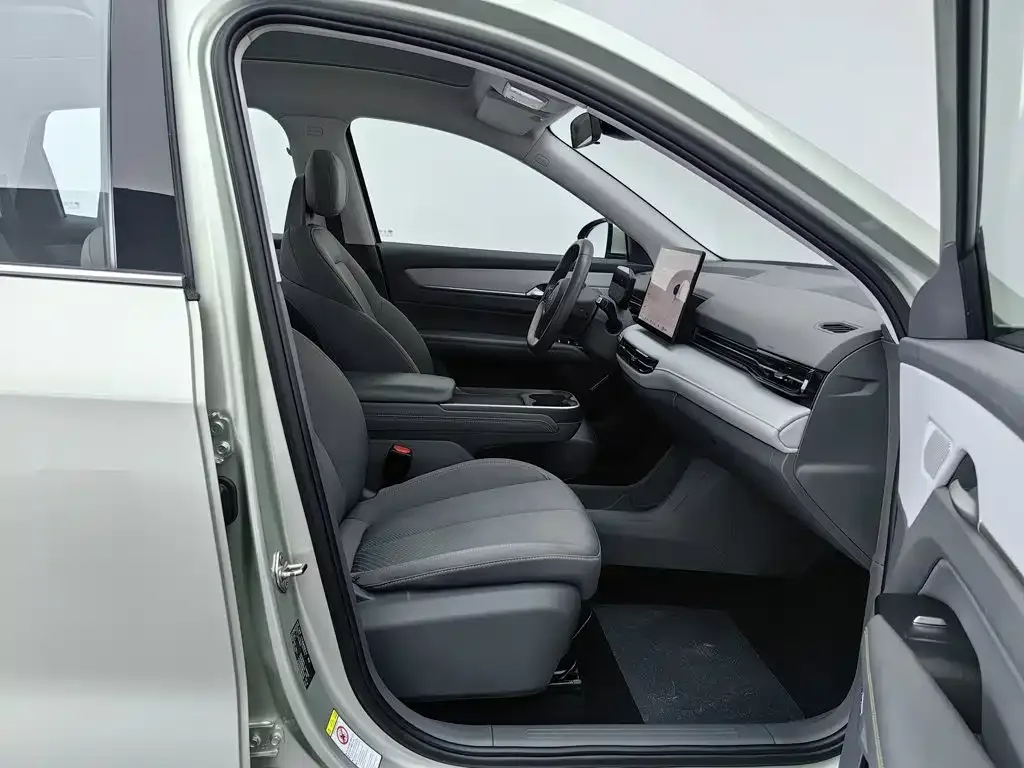 Besturn Yueyi 03 2025 445km Premium Selection Edition — Фото автомобиля 23