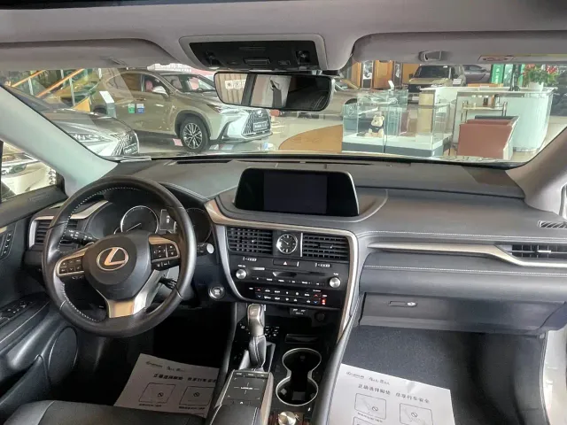 Lexus RX — Фото автомобиля 11