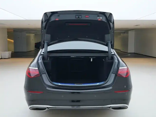 Mercedes-Benz S-Class — Фото автомобиля 5