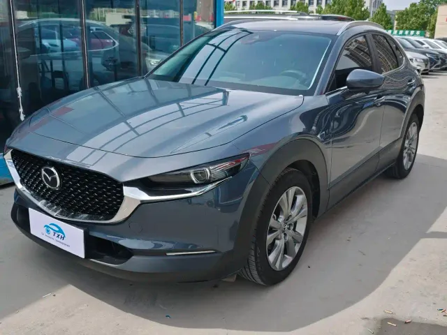 Фотография автомобиля — Mazda CX-30