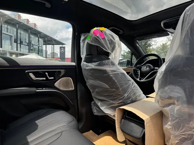 Mercedes-Benz EQS SUV — Фото автомобиля 11
