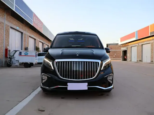 Mercedes-Benz V-Class — Фото автомобиля 2