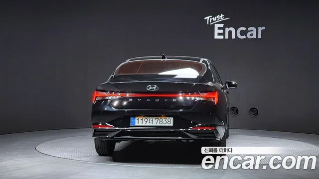 Hyundai AVANTE Avante (CN7) — Фото автомобиля 4