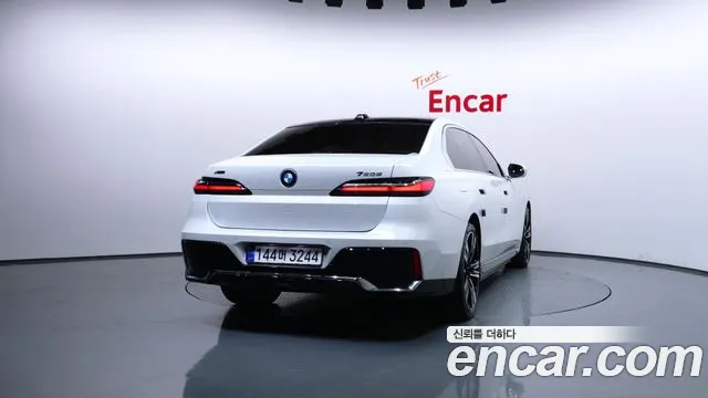 BMW 7-Series 7 серия (G70) — Фото автомобиля 4