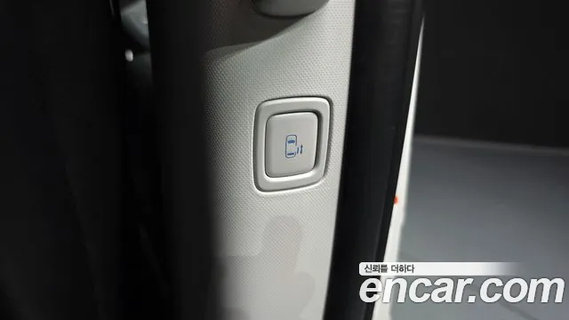 Hyundai Staria Staria 4WD Tourer 9 мест — Фото автомобиля 27