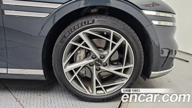 Genesis G90 Бензин 3.5 турбо AWD — Фото автомобиля 19