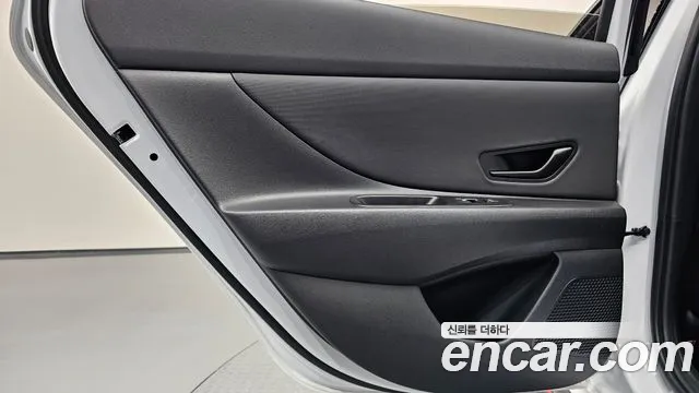 Hyundai Avante CN7 — Фото автомобиля 24