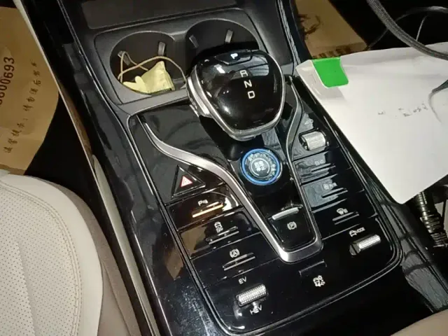 BYD Qin PLUS — Фото автомобиля 13