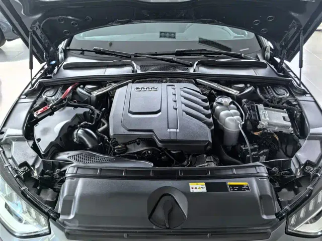 Audi A4L — Фото автомобиля 11