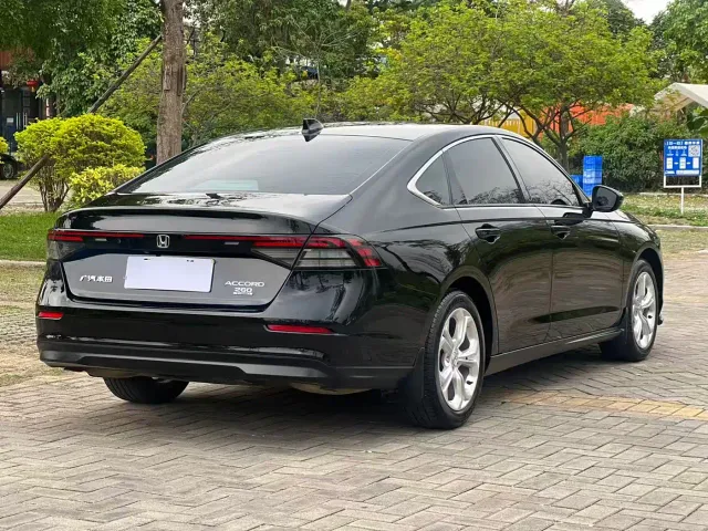 Honda Accord — Фото автомобиля 16