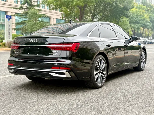 Audi A6L — Фото автомобиля 4