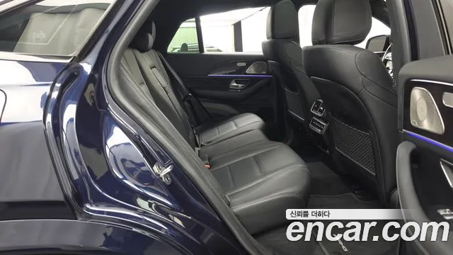 Mercedes-Benz GLE-Class — Фото автомобиля 18