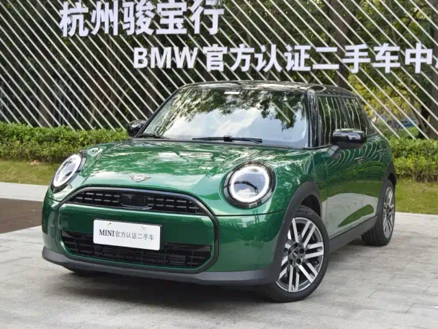 Фотография автомобиля — MINI Hatch