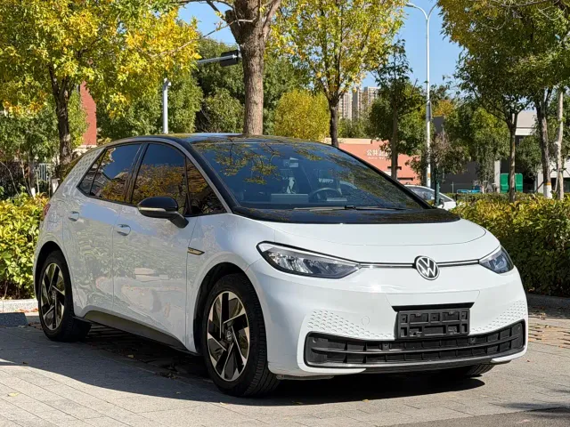 Volkswagen ID.3 — Фото автомобиля 3