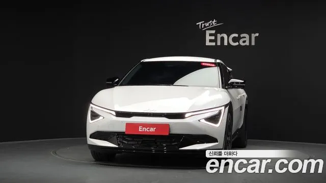 Kia EV6 — Фото автомобиля 3