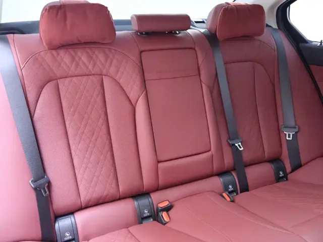 BMW 3 Series — Фото автомобиля 23