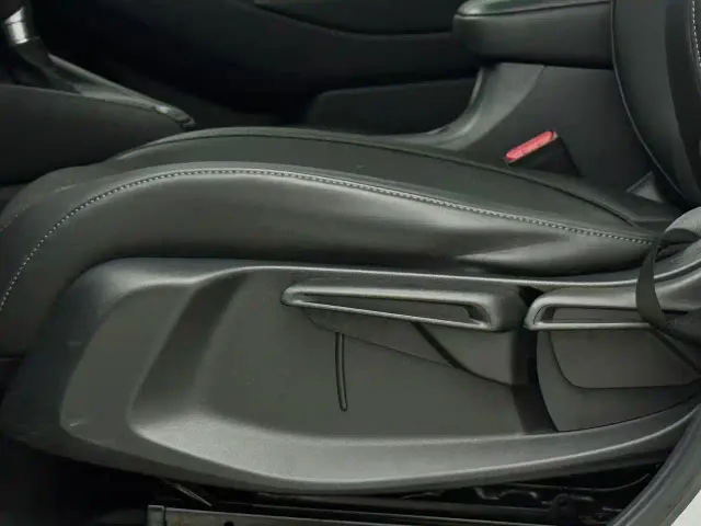 Honda Vezel 2023 1.5L CVT Technology Edition — Фото автомобиля 13