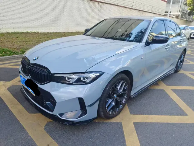 Фотография автомобиля — BMW 3 Series