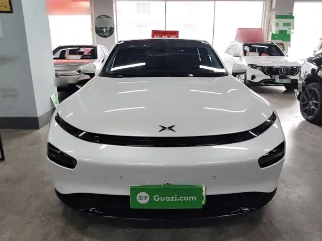 Xpeng P7 — Фото автомобиля 2