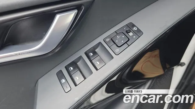 Kia Niro — Фото автомобиля 27