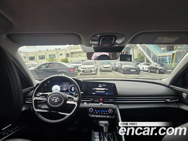Hyundai AVANTE — Фото автомобиля 9