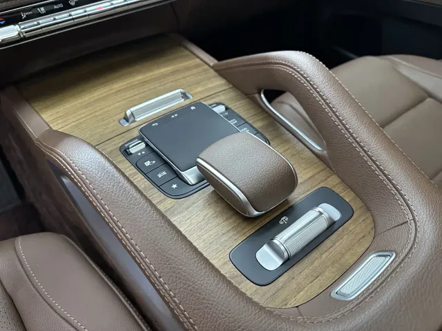 Mercedes-Benz GLE-Class — Фото автомобиля 19