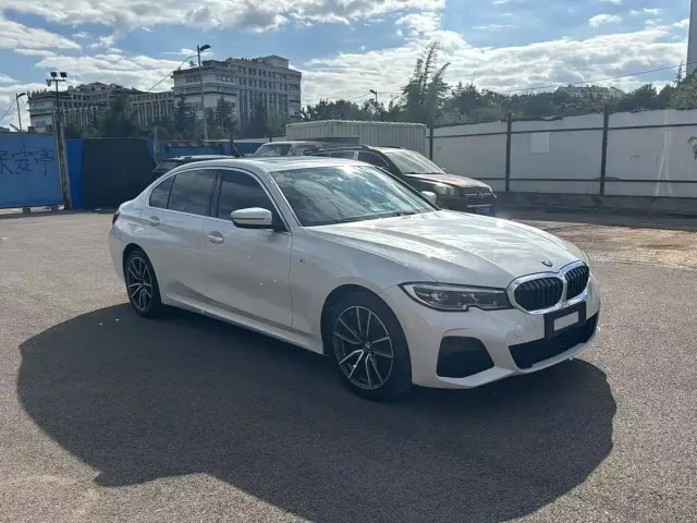 BMW 3 Series — Фото автомобиля 3
