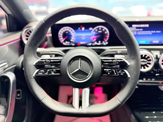 Mercedes-Benz A-Class — Фото автомобиля 8