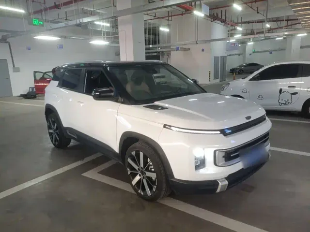 Geely ICON — Фото автомобиля 22